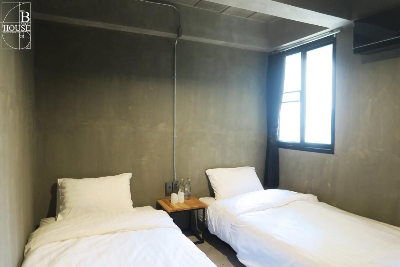 צ'יאנג מאי B Arch House Hotel And Cafe Ll No Parking Ll מראה חיצוני תמונה